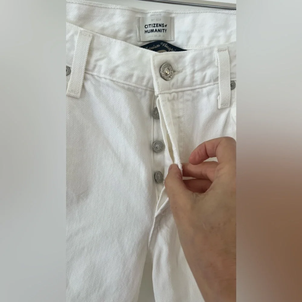 Citizens of Humanity Emerson White Jeans. - Picture 4 of 11